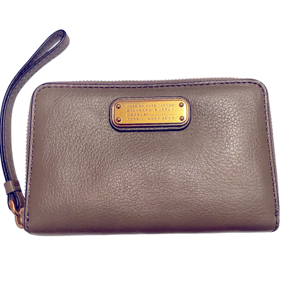 Marc Jacobs~Marc by Marc Jacobs Taupe Wristlet Wallet Brass/Gold Hardware